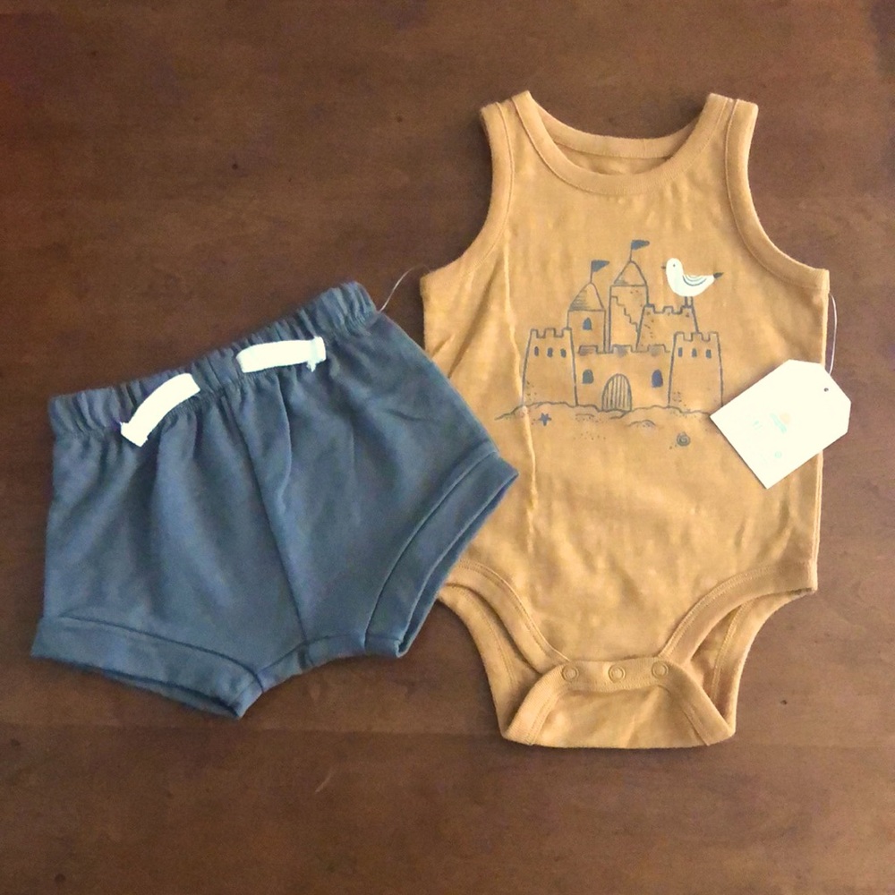 6 month sandcastle organic tank bodysuit and bubble shorts